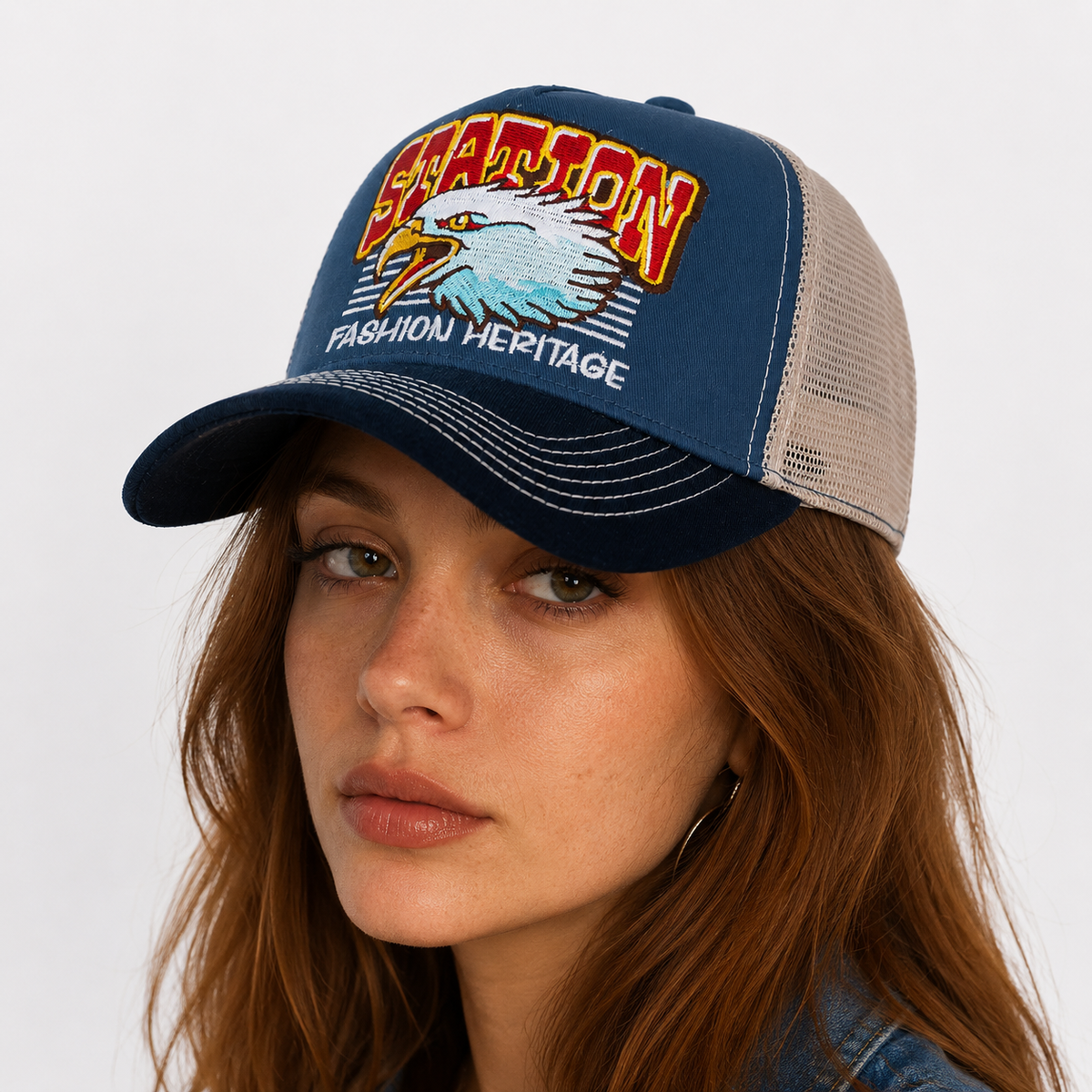 Couvre-Chef Trucker En Maille Aigle Brodé