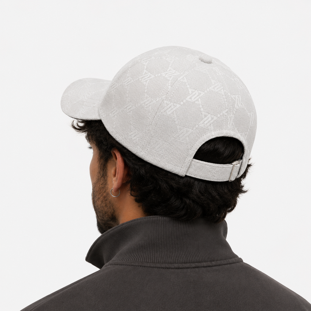 Casquette Baseball Blanche Motif Monogramme Élégant