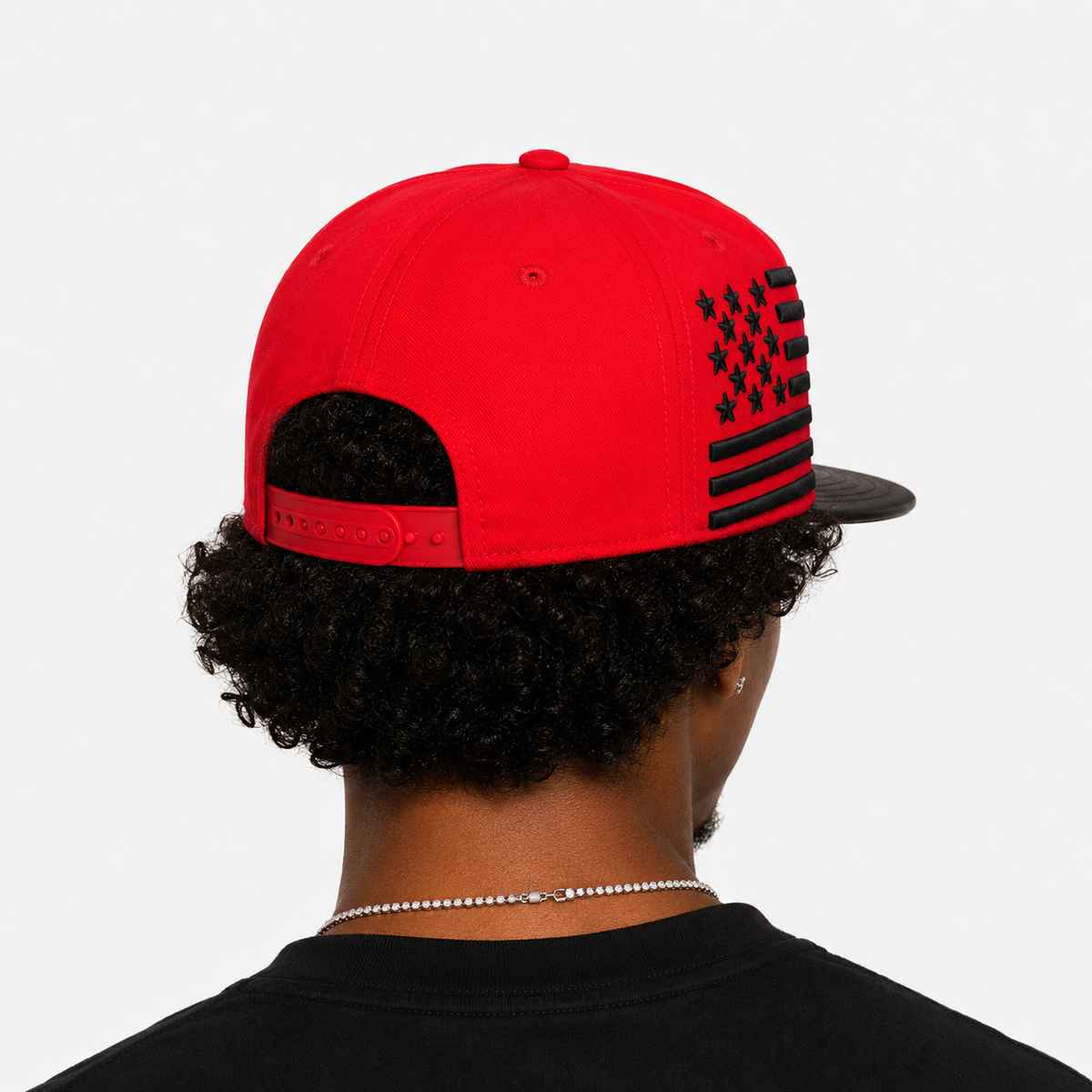 Couvre-Chef Rouge Et Noir Drapeau Américain Stylisé
