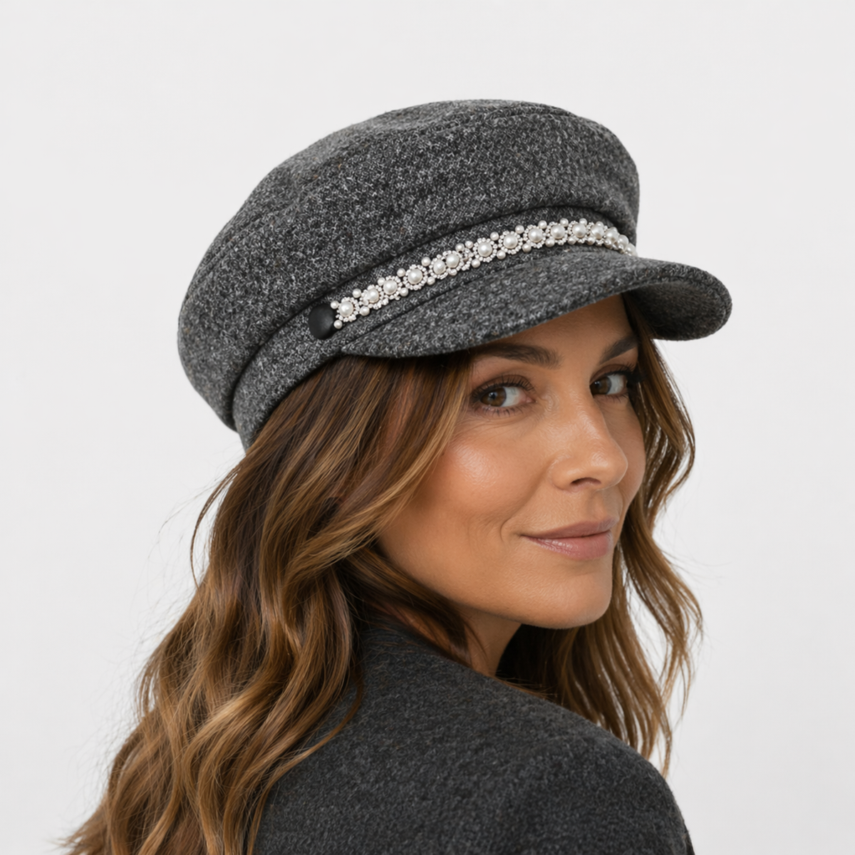 Couvre chef tendance Gris avec strass