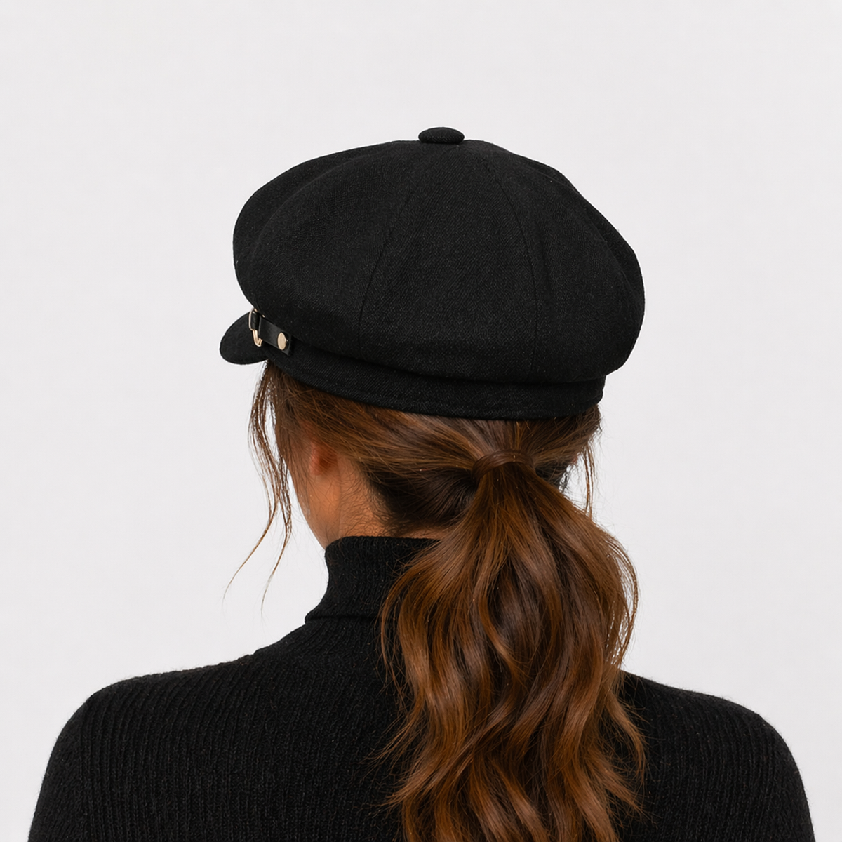 Couvre chef Noir avec embout métallique pour femme