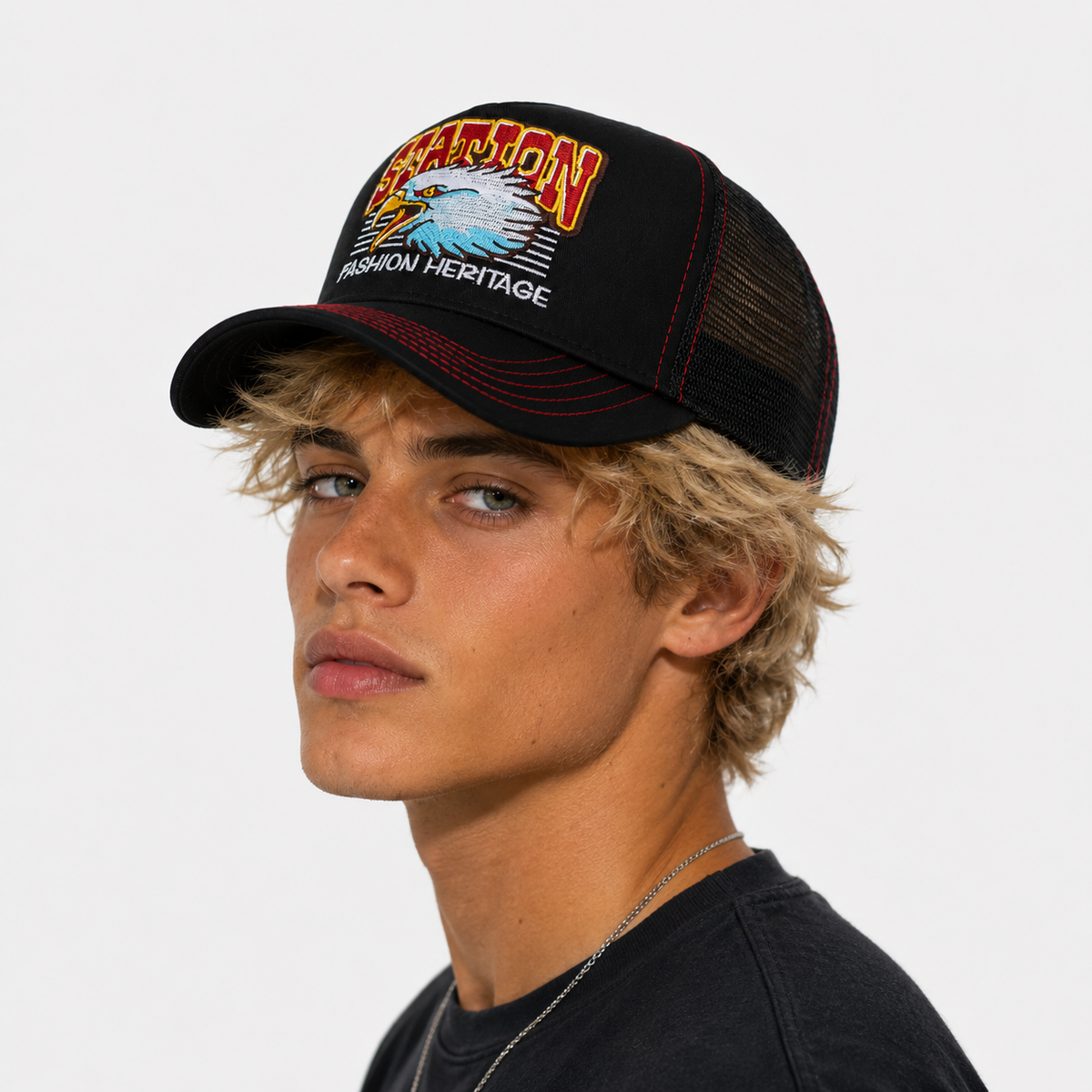 Couvre-Chef Coton Trucker En Maille Motif Aigle Brodé