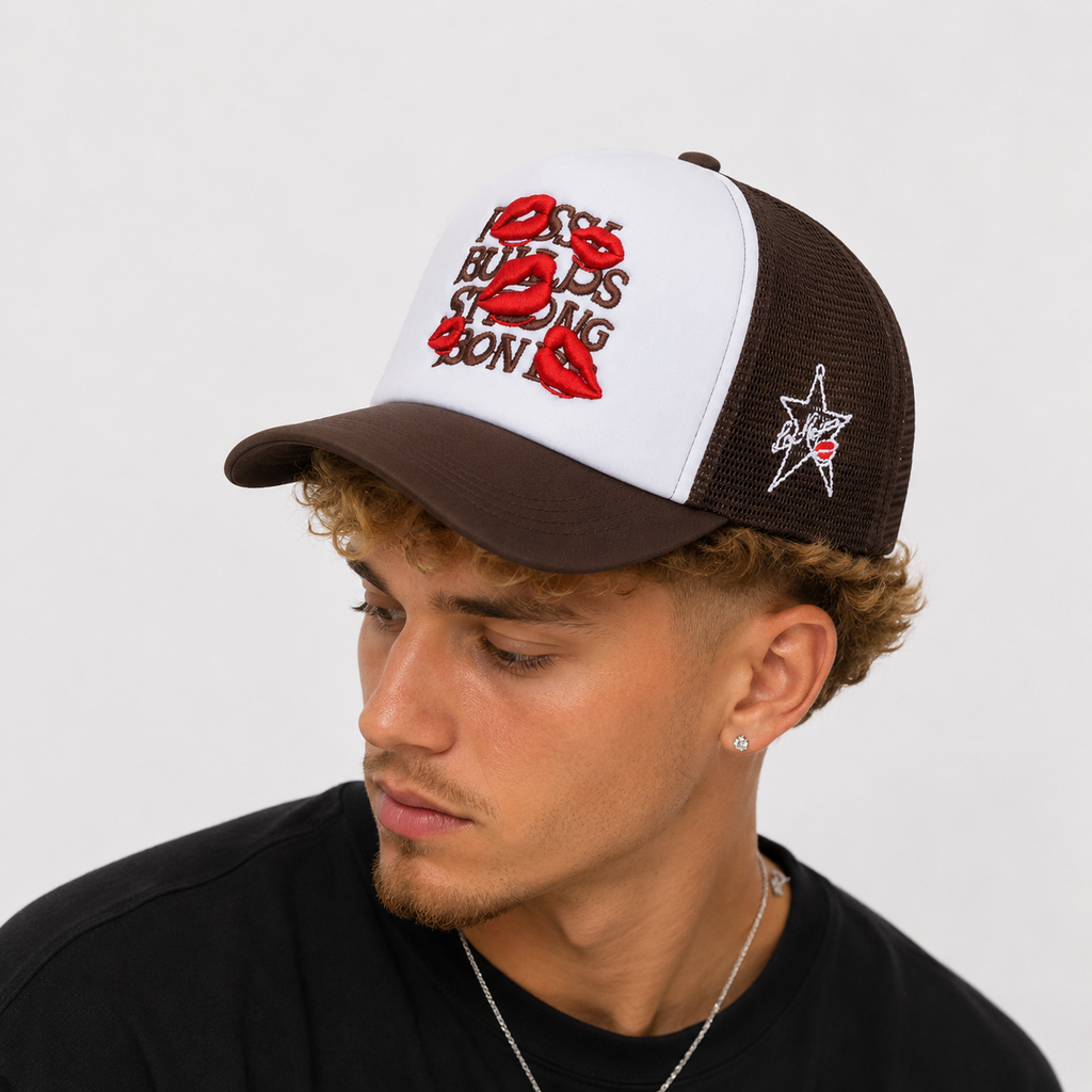 Couvre-Chef Trucker Broderie Lèvres