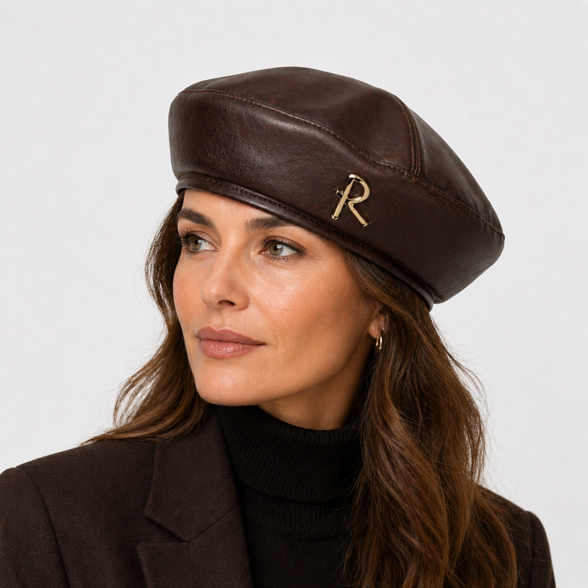 Béret coréen avec lettre R Marron