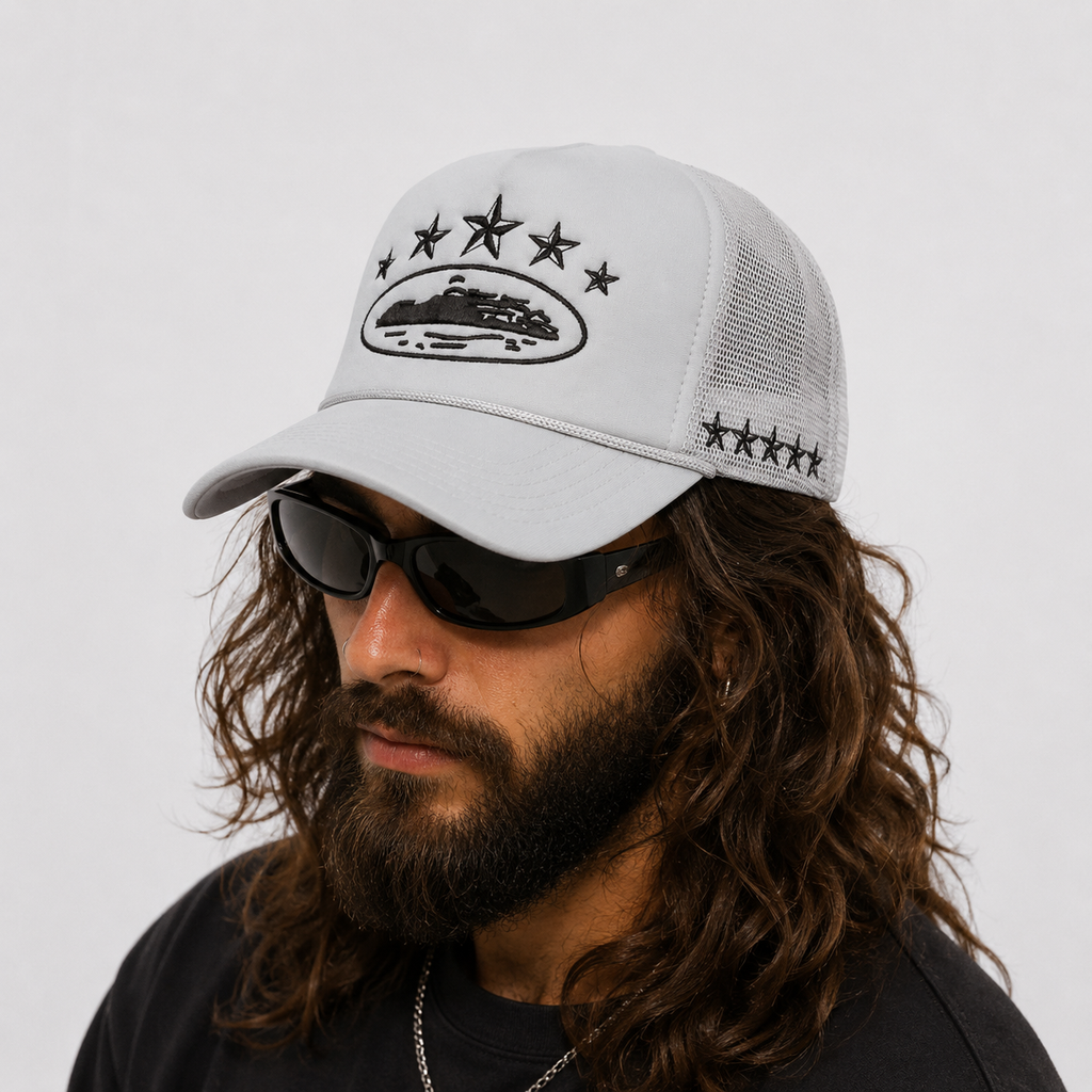 Casquette Trucker Grise Brodée Style Américain