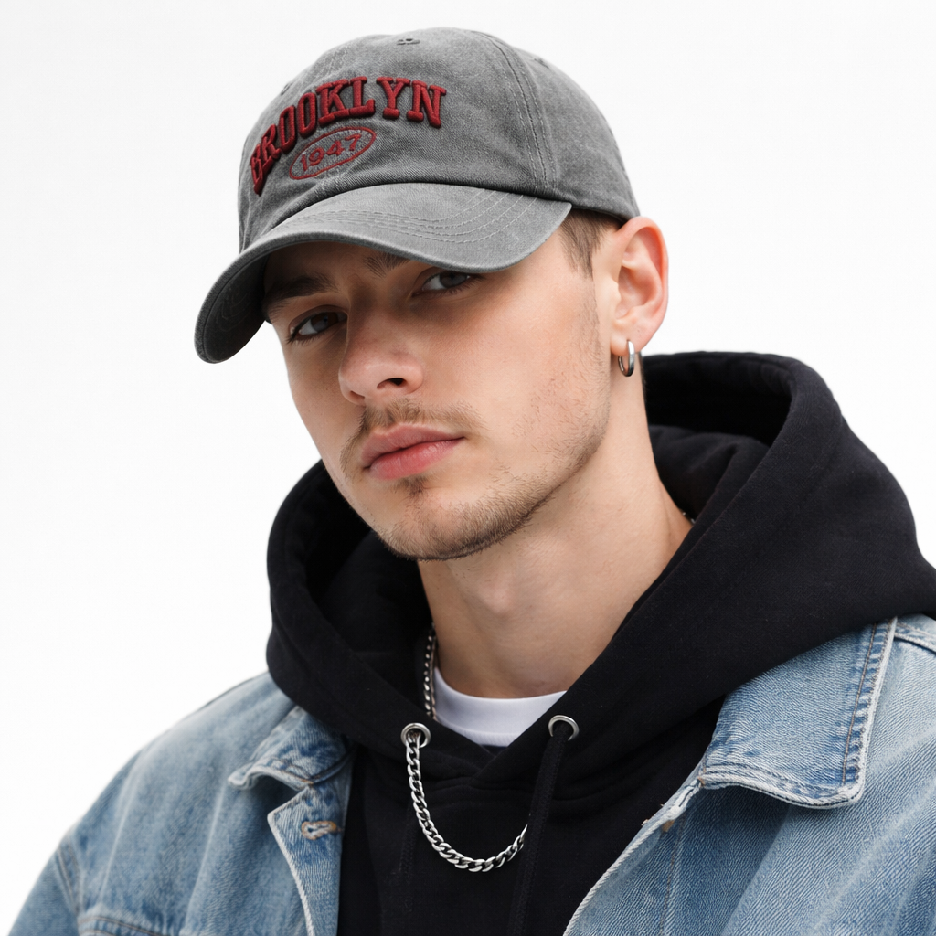 Casquette Streetwear Brooklyn Grise avec écriture rouge en coton 1947