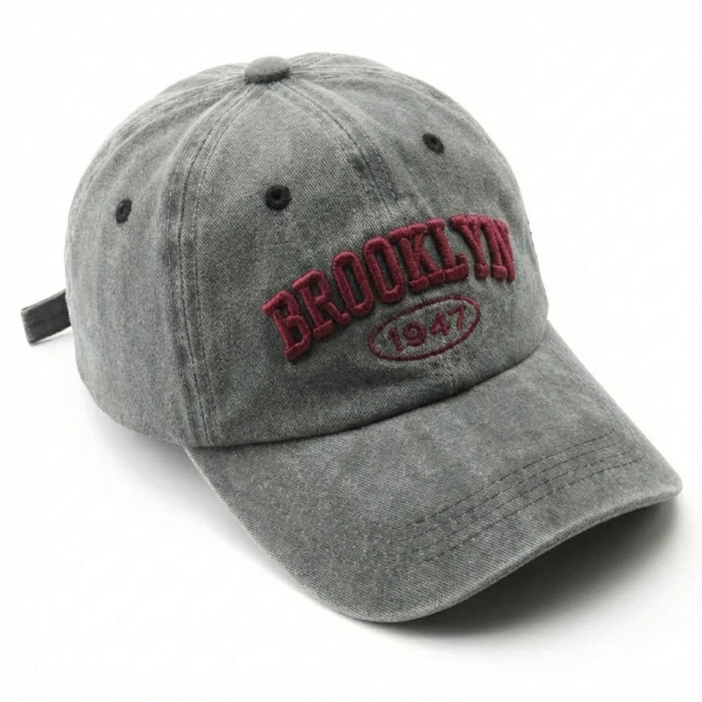 Casquette Streetwear Brooklyn Grise avec écriture rouge en coton 1947